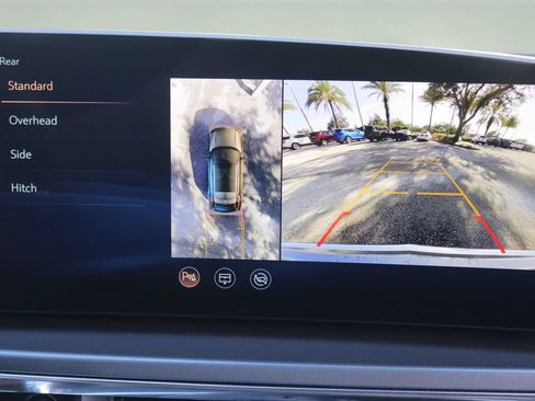 Certified 2024 Cadillac Lyriq Tech w/ Driver Assist Package AWD/4WD image 25