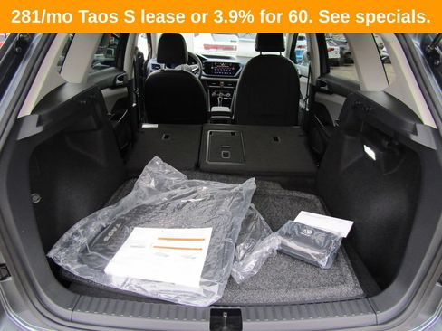 New 2024 Volkswagen Taos SE AWD/4WD image 8