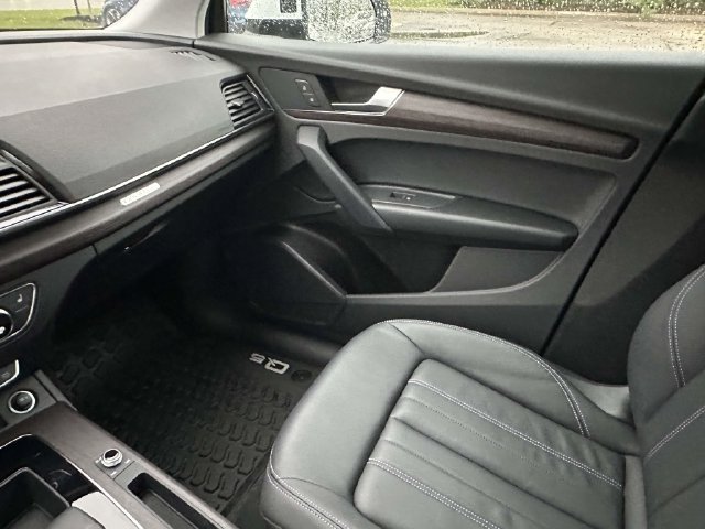 Used 2023 Audi Q5 2.0T Premium w/ Convenience Package AWD/4WD image 35