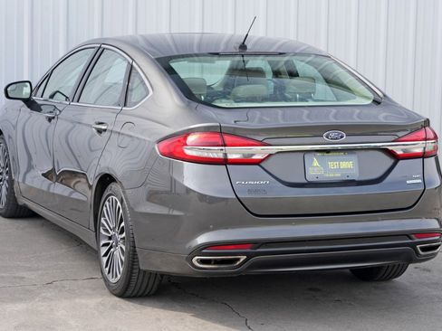 Used 2017 Ford Fusion SE w/ Fusion SE Technology Package image 43