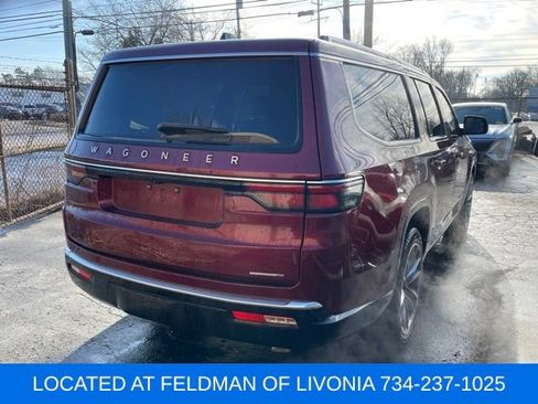 Used 2024 Jeep Wagoneer L Series III w/ Premium Group I image 3