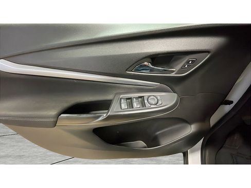 Used 2023 Chevrolet Bolt EUV LT image 10