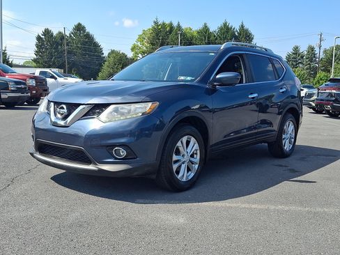Used 2016 Nissan Rogue SV w/ SV Premium Package AWD/4WD image 3