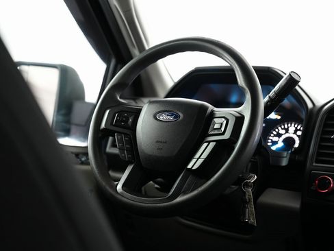 Used 2018 Ford F150 XL w/ Equipment Group 101A Mid image 11