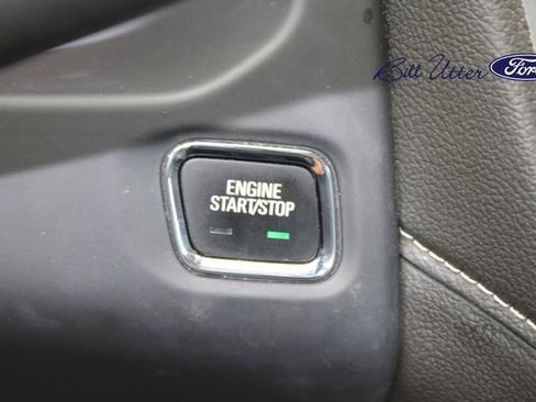 Used 2023 GMC Acadia SLT w/ Elevation Edition AWD/4WD image 25