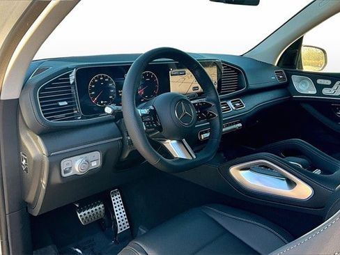 New 2026 Mercedes-Benz GLS 450 4MATIC image 8