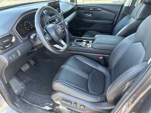 Certified 2025 Honda Pilot EX-L image 12