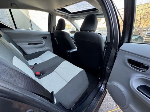 Used 2012 Toyota Prius C image 17