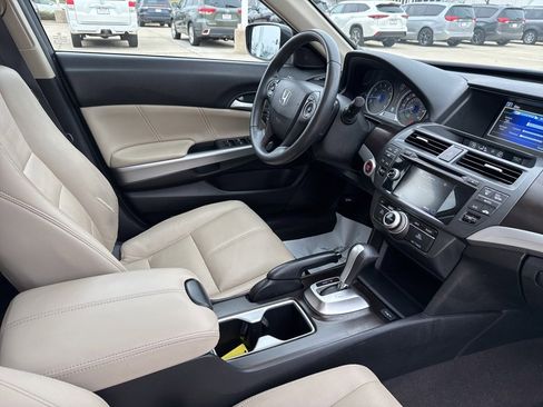 Used 2014 Honda Crosstour EX-L image 23