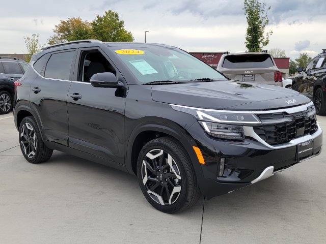 Certified 2024 Kia Seltos SX w/ SX Sunroof Package AWD/4WD image 7