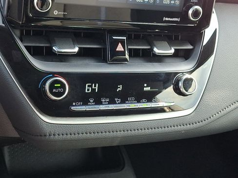 Used 2022 Toyota Corolla SE FWD image 15