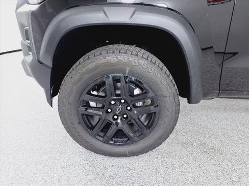 New 2025 Chevrolet Colorado Trail Boss w/ Midnight Edition image 7