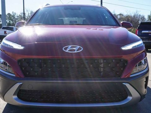 Used 2022 Hyundai Kona Limited image 10
