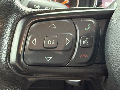 Used 2020 Jeep Gladiator Sport w/ Auxiliary Switch Group AWD/4WD image 15