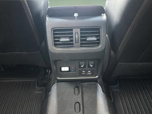 Used 2023 Nissan Rogue Platinum w/ Platinum Premium Package FWD image 21