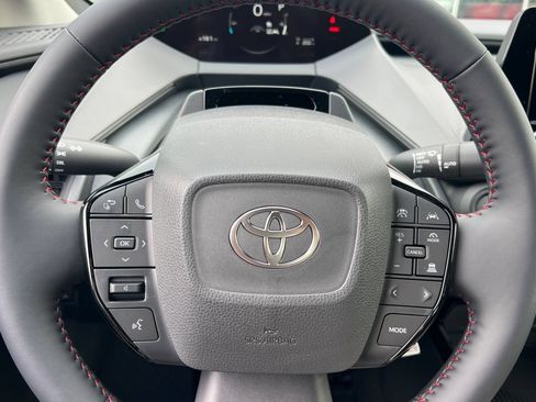 Used 2026 Toyota Prius Plug-In Hybrid FWD image 20
