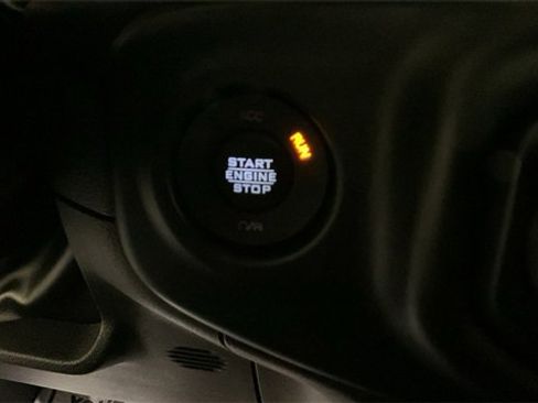 Used 2022 Jeep Wrangler Unlimited Sport image 31