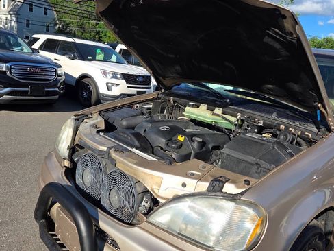 Used 2001 Mercedes-Benz ML 320 4MATIC image 51