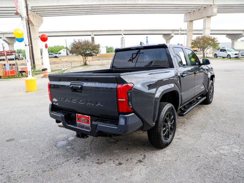 Certified 2025 Toyota Tacoma SR5 w/ SR5 Upgrade Package image 7