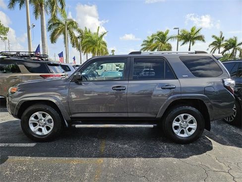 Used 2020 Toyota 4Runner SR5 image 2