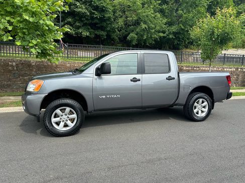 Used 2015 Nissan Titan PRO-4X image 5