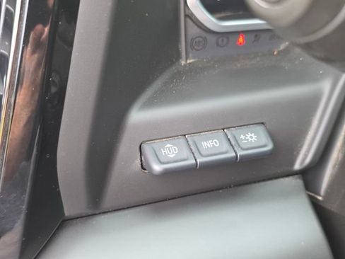 Used 2023 GMC Sierra 1500 AT4 w/ AT4 Premium Package AWD/4WD image 34