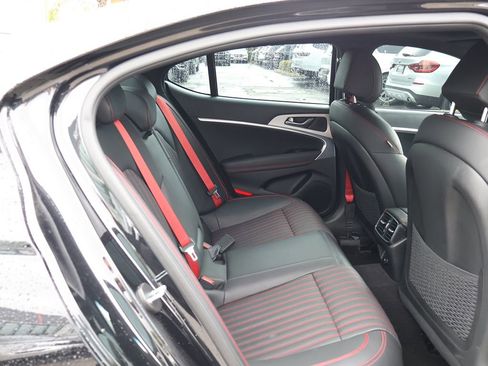 Used 2023 Genesis G70 2.0T w/ Sport Prestige Package RWD image 37