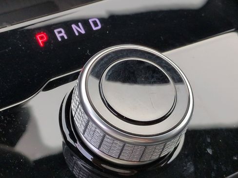 Used 2024 Jeep Grand Cherokee Altitude image 24