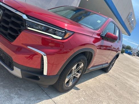 Used 2024 Honda Pilot EX-L image 4