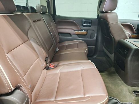 Used 2015 Chevrolet Silverado 1500 High Country image 12