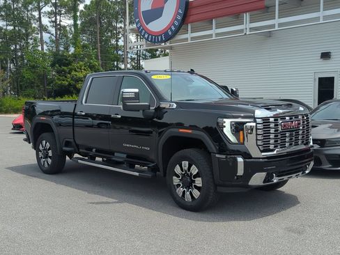 Used 2025 GMC Sierra 2500 Denali AWD/4WD image 8