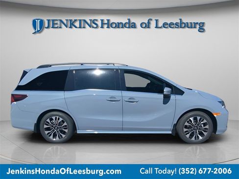 New 2026 Honda Odyssey Elite image 3