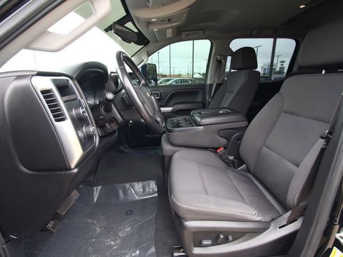 Used 2019 Chevrolet Silverado 2500 LT AWD/4WD image 6
