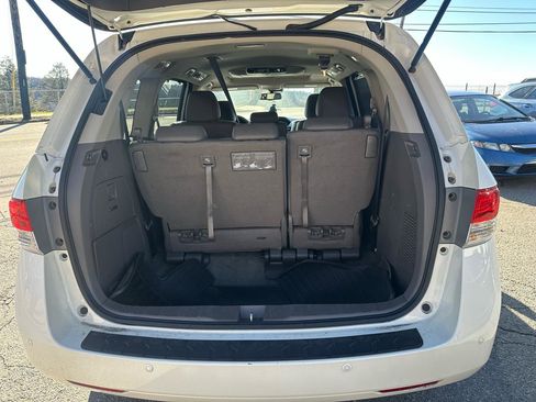 Used 2016 Honda Odyssey Touring image 9