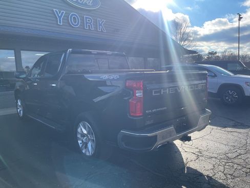 Used 2019 Chevrolet Silverado 1500 LTZ w/ LTZ Convenience Package image 4