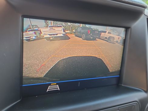 Used 2021 GMC Terrain SLE w/ Driver Convenience Package FWD image 19