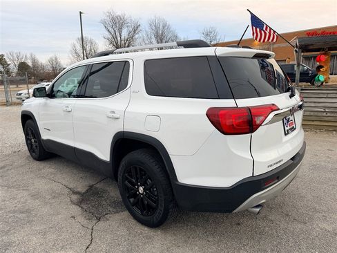 Used 2019 GMC Acadia SLT image 3