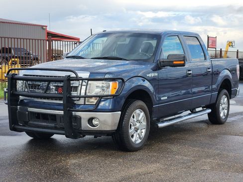 Used 2014 Ford F150 XLT w/ Equipment Group 302A Luxury image 3