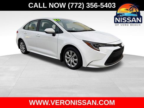 Used 2025 Toyota Corolla LE FWD image 1