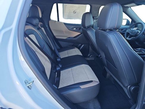 New 2027 Chevrolet Equinox ACTIV AWD/4WD image 11