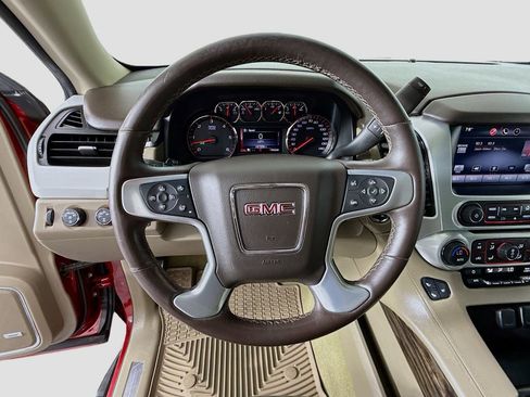 Used 2015 GMC Yukon XL SLT w/ Open Road Package AWD/4WD image 11