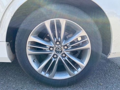 Used 2016 Toyota Camry SE FWD image 14