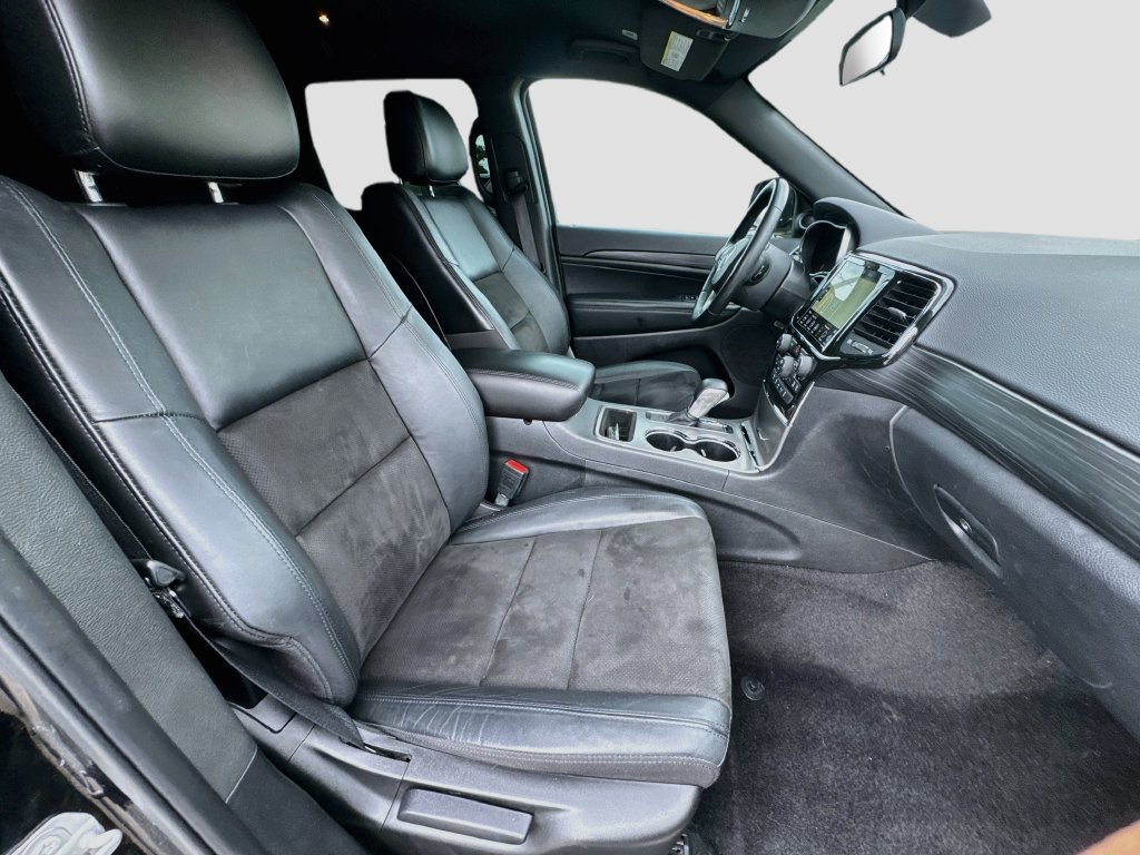 Used 2021 Jeep Grand Cherokee Laredo X AWD/4WD image 30