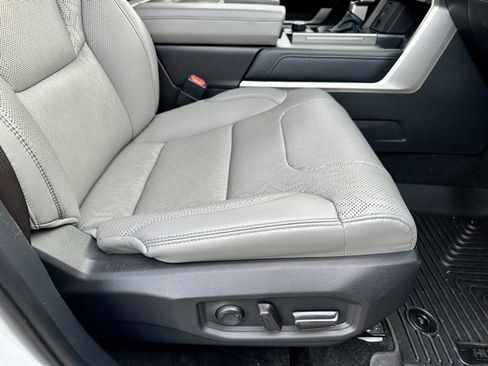 Used 2023 Toyota Sequoia Limited image 30