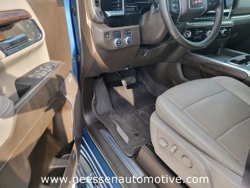 Used 2024 GMC Sierra 2500 SLT w/ Texas SLT Premium Package image 14