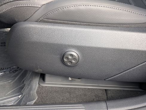 New 2026 Mercedes-Benz GLC 300 image 26