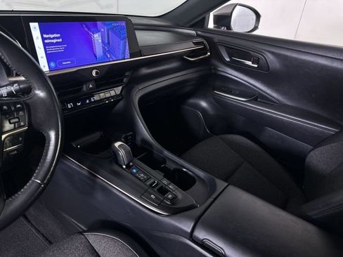 Used 2023 Toyota Crown XLE image 64