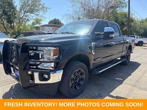 Used 2020 Ford F250 XLT w/ XLT Premium Package AWD/4WD image 3