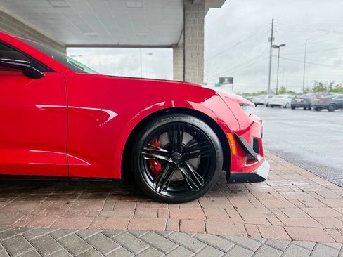 Used 2020 Chevrolet Camaro ZL1 RWD image 18