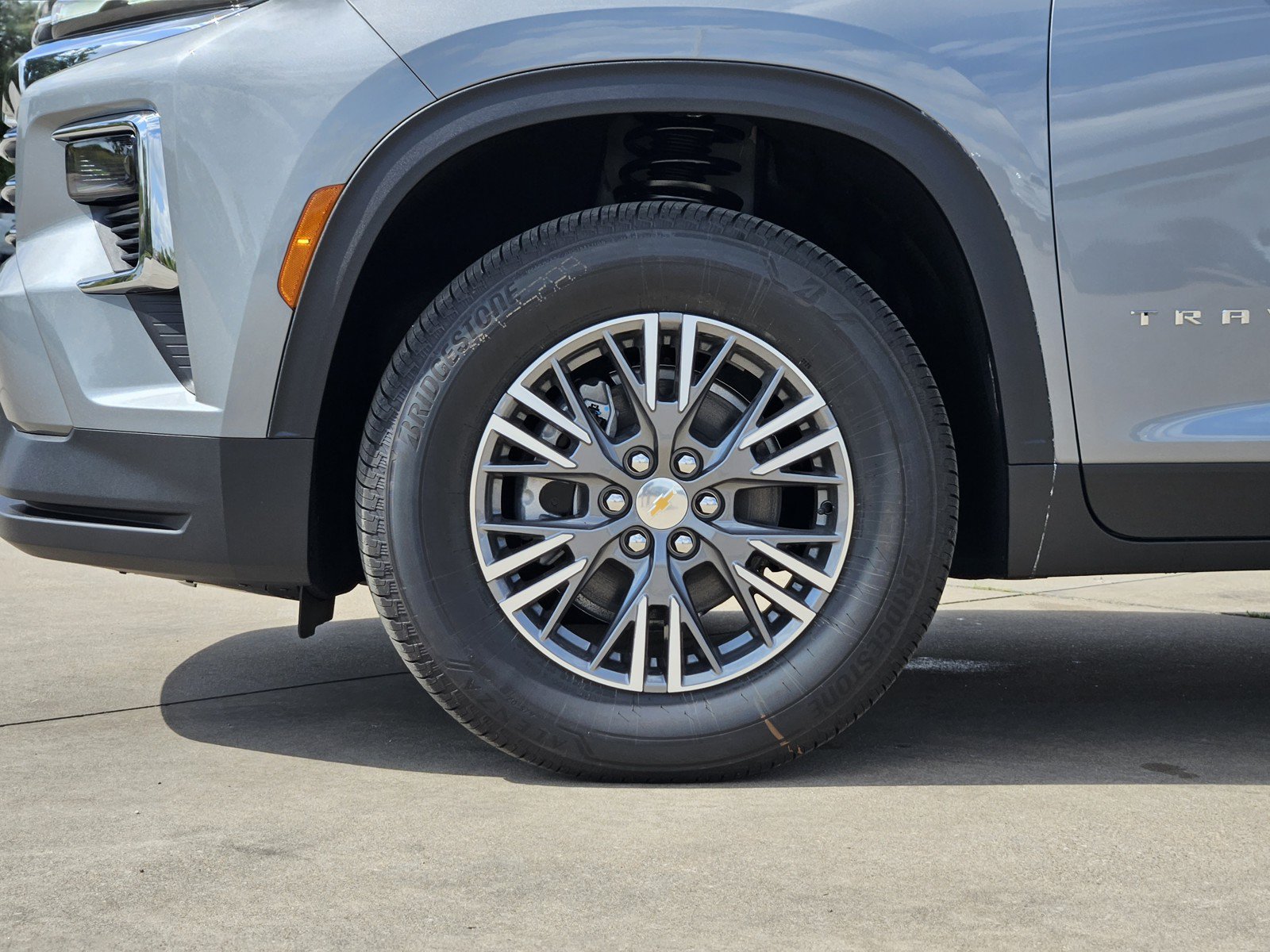 New 2027 Chevrolet Traverse LT w/ Driver Confidence Package FWD image 7